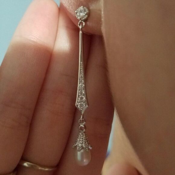 Vintage Freshwater Pearl Bridal/Prom Earrings - Picture 1 of 6